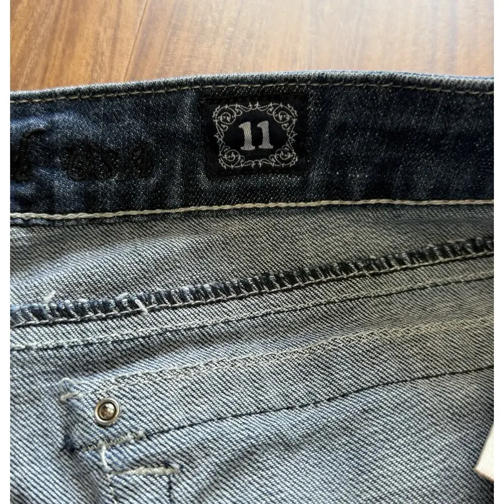 L.A. Idol USA Embellished Capri‎ Jeans Women's Size 7 Thick Stitch Denim